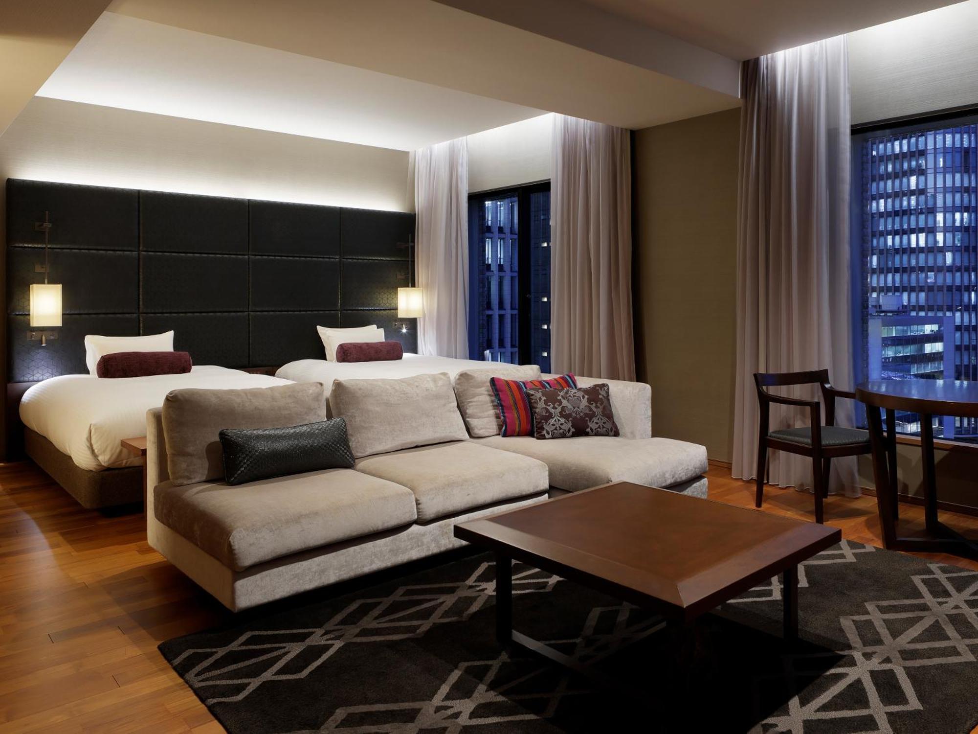 ​Junior-Suite mit Zweibettzimmer inklusive Zugang zur Lounge – Nichtraucher